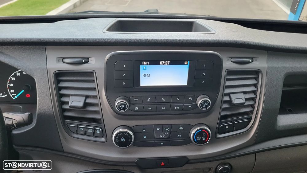Ford Transit Custom L2H2 (Longa com Tecto Alto) - 12
