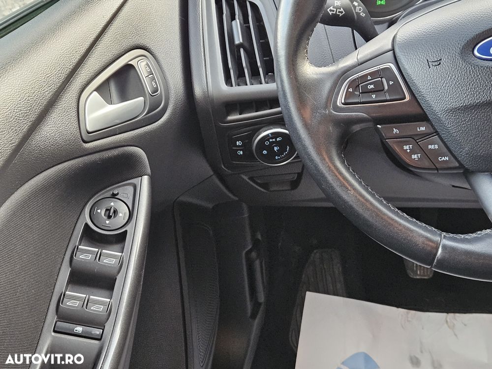 Ford Focus 1.5 EcoBlue Start-Stopp-System TITANIUM X - 4