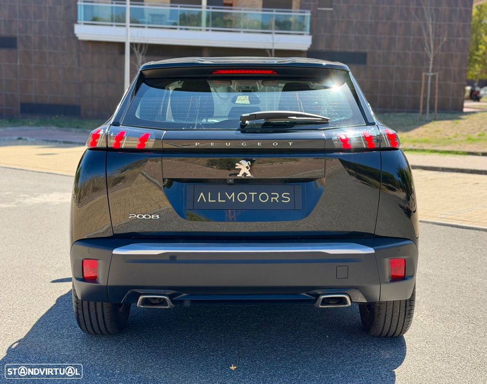 Peugeot 2008 PureTech 130 EAT8 GT - 13