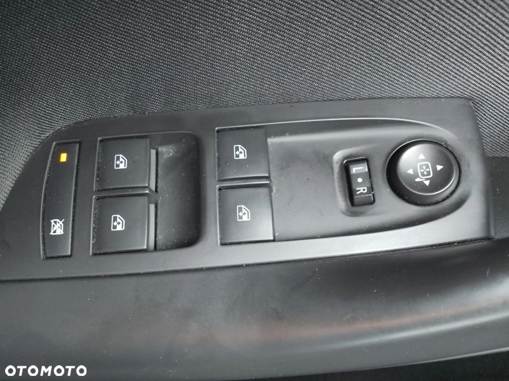 Opel Astra 1.2 T Edition S&S - 23