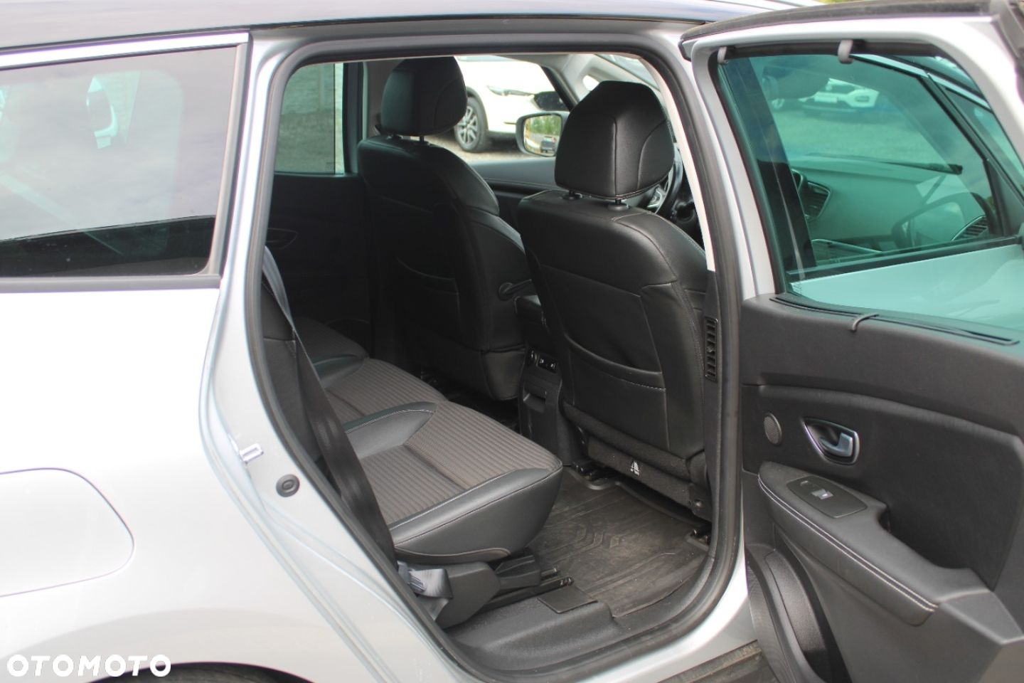 Renault Scenic - 26