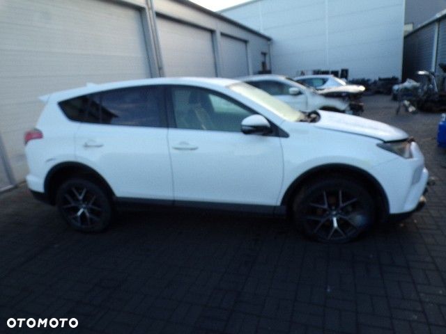 Części - Toyota RAV4 IV 2.0 D-4D 143 KM LIFT 16R - 1