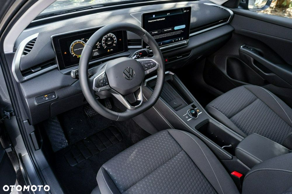 Volkswagen T-Roc - 16
