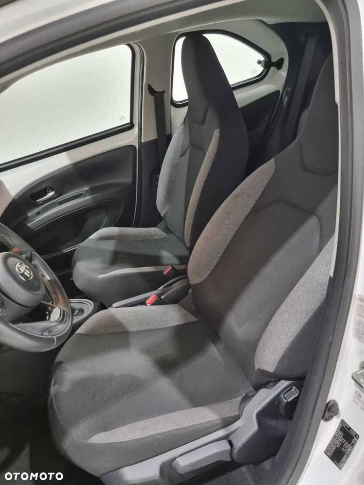 Toyota Aygo X - 24