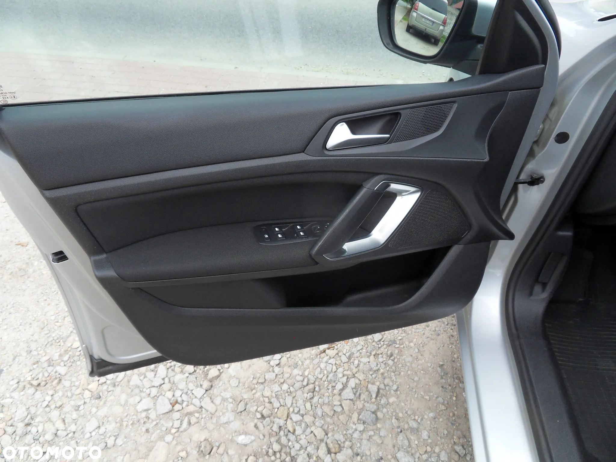 Peugeot 308 SW 1.6 BlueHDi Active S&S - 12