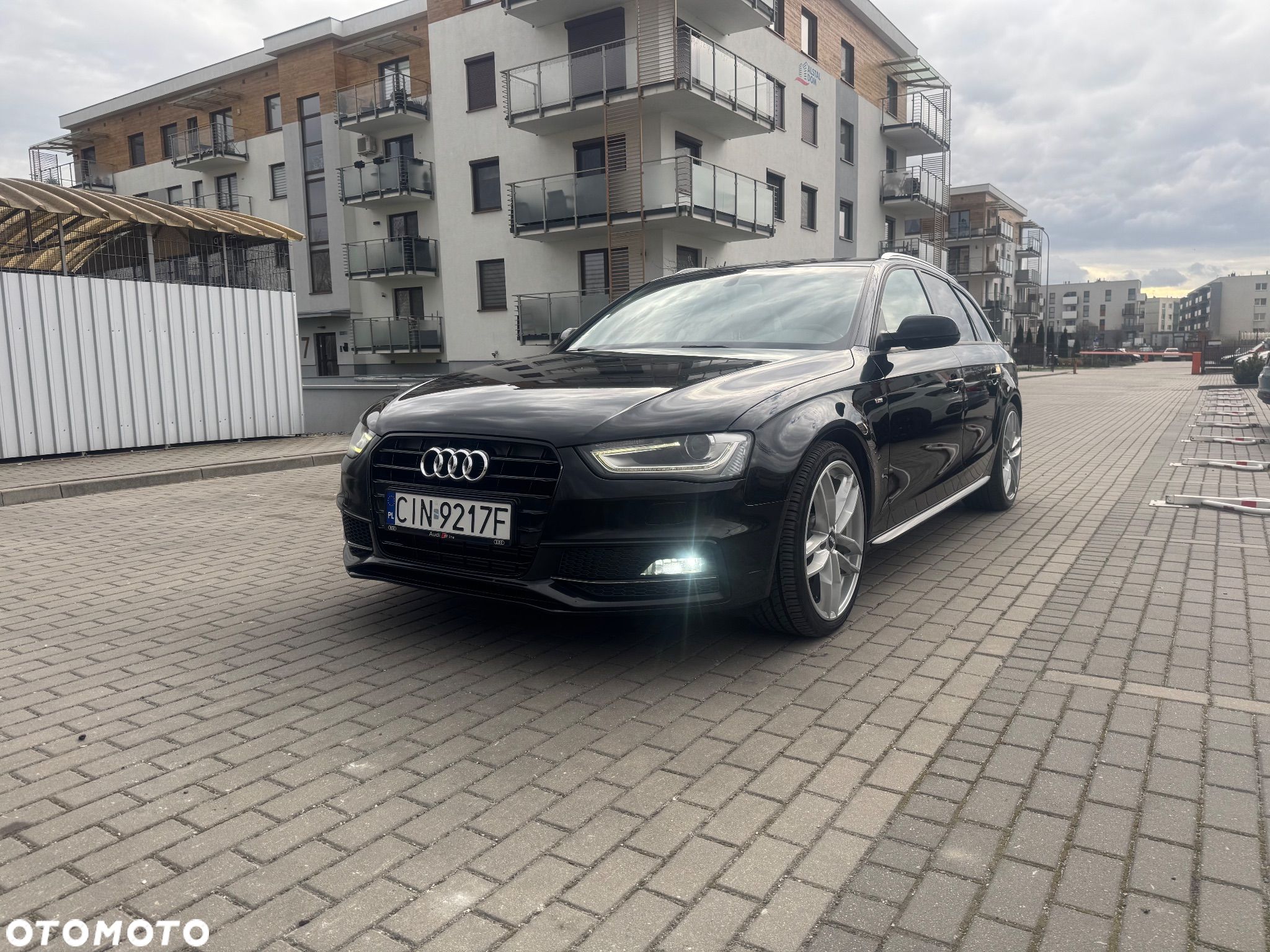 Audi A4 - 1
