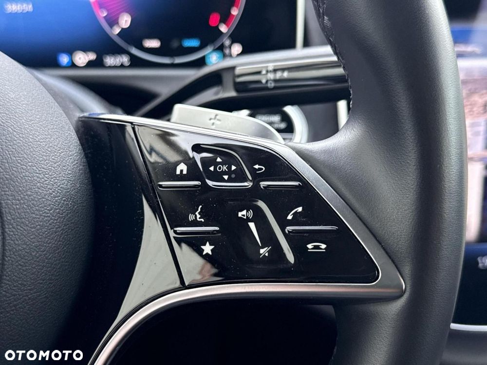 Mercedes-Benz Klasa E - 23