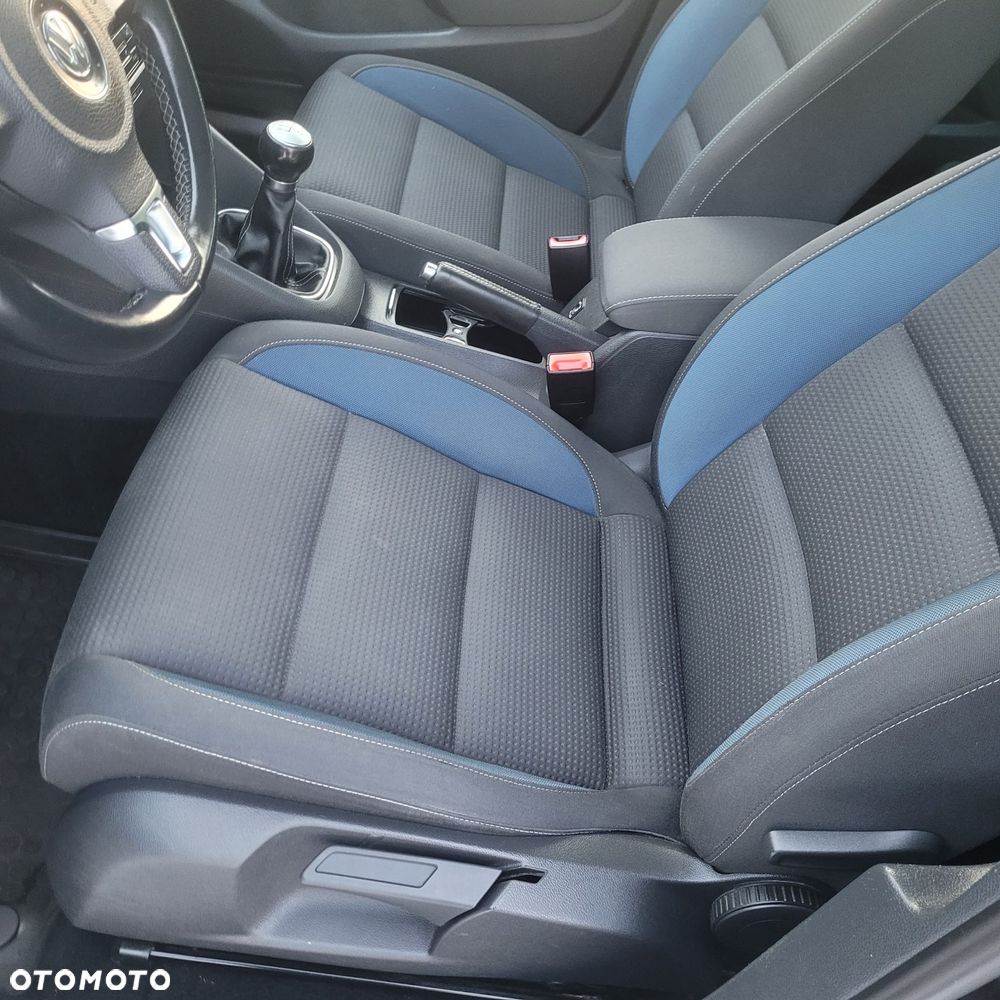 Volkswagen Golf - 20