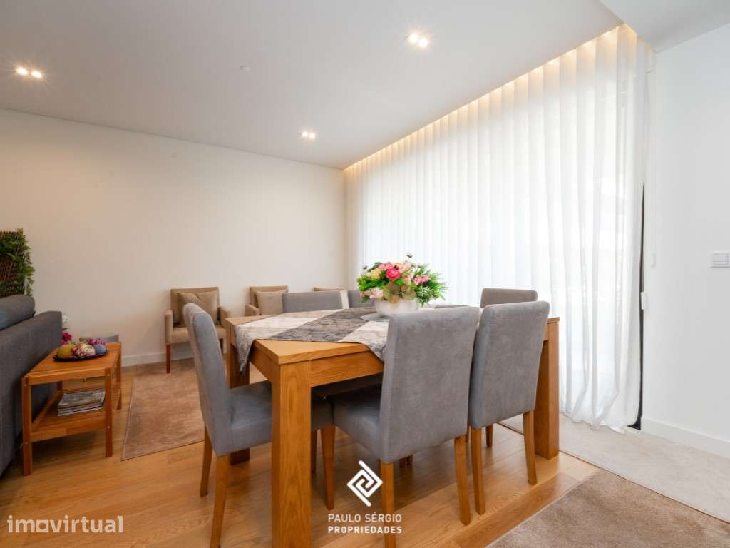 Arrenda-se magnífico apt T2 totalmente mobilado com vista mar no po... - Grande imagem: 5/21
