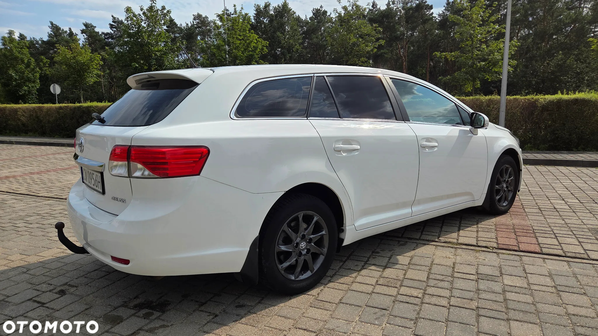 Toyota Avensis 2.0 D-4D Premium - 12