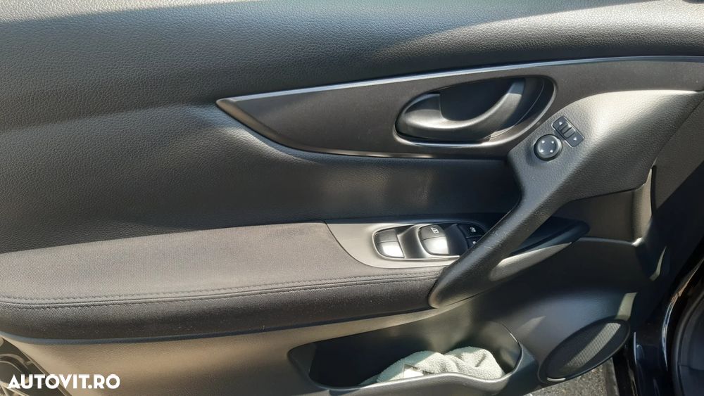 Nissan Qashqai - 10