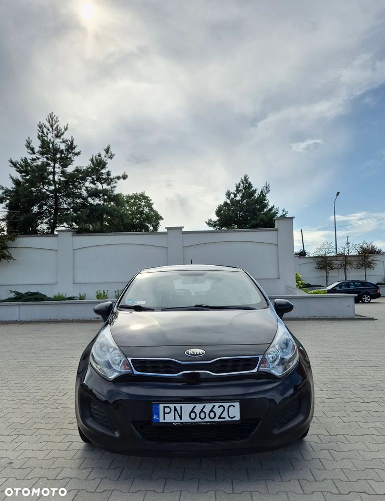 Kia Rio - 8