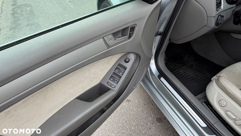 Audi A4 Avant 3.0 TDI DPF quattro S tronic S line Sportpaket - 39