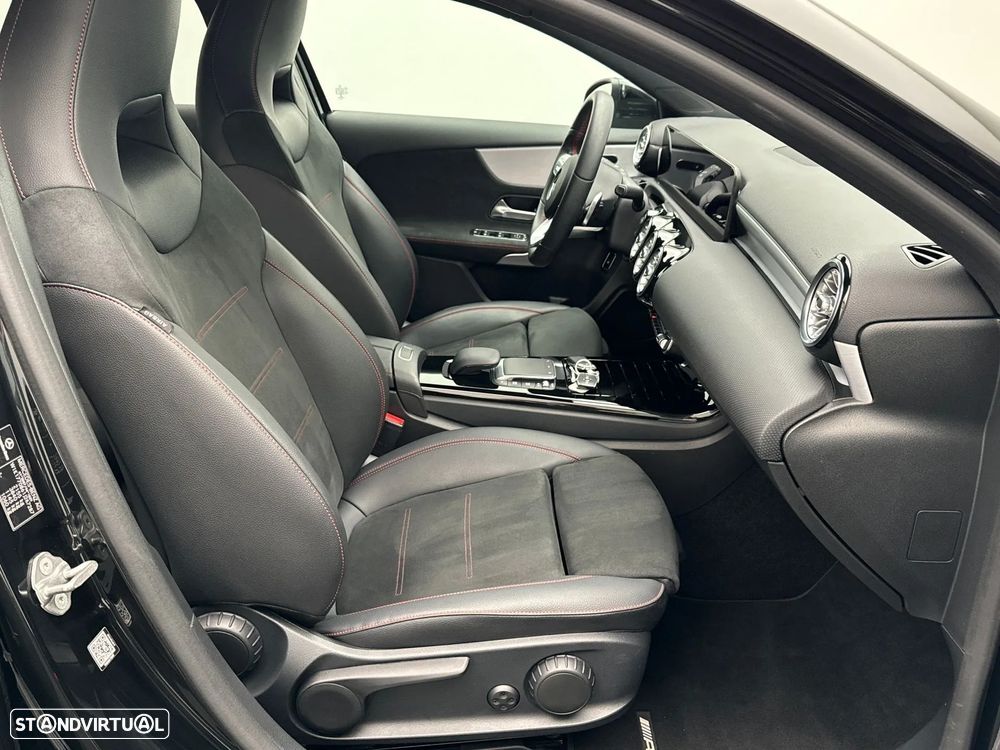 Mercedes-Benz A 250 e AMG Line - 18