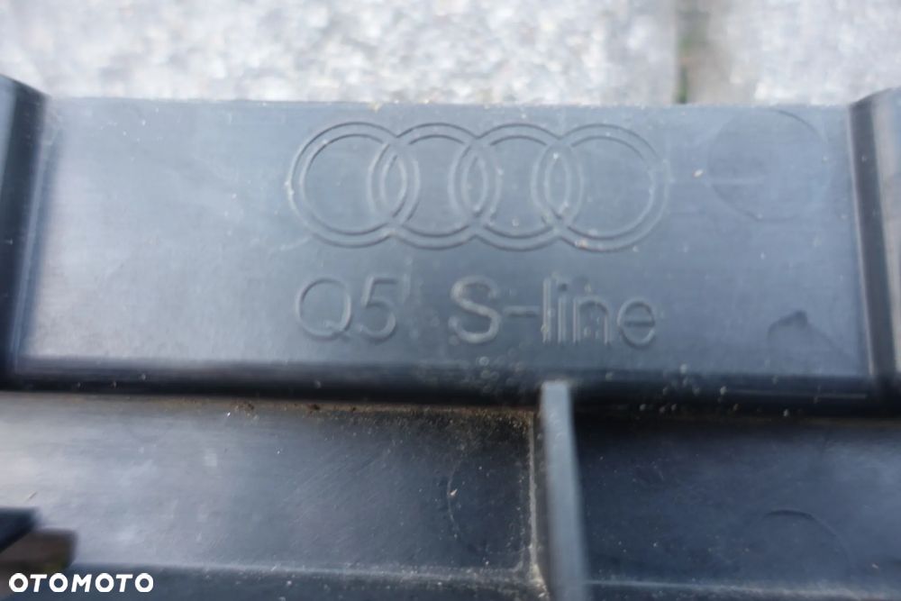 KRATKA ZDERZAKA ŚRODKOWA AUDI Q5 II SLINE - 8