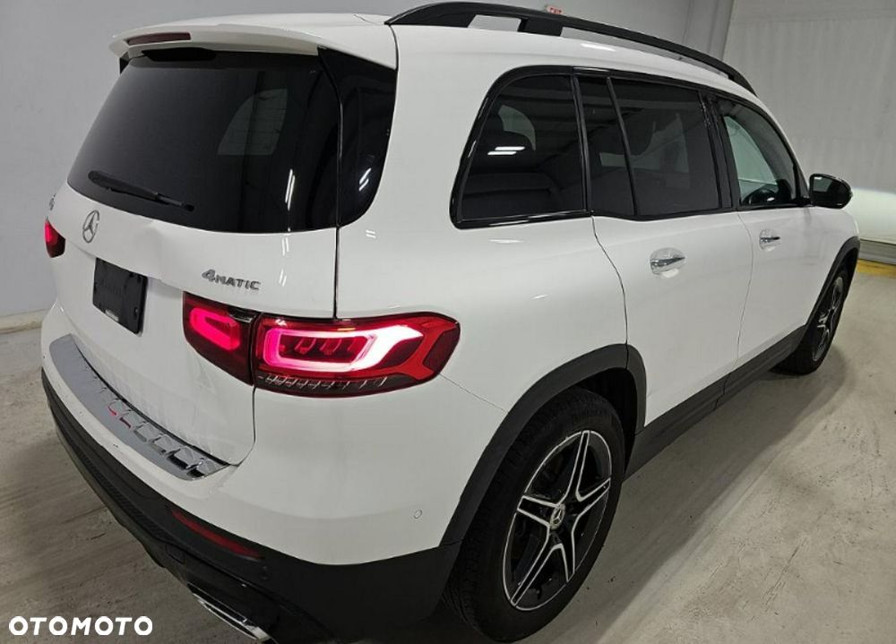 Mercedes-Benz GLB 250 4Matic 8G-DCT AMG Line - 4