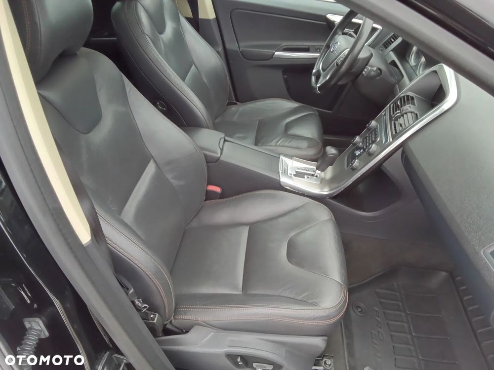 Volvo XC 60 3.2 AWD - 16
