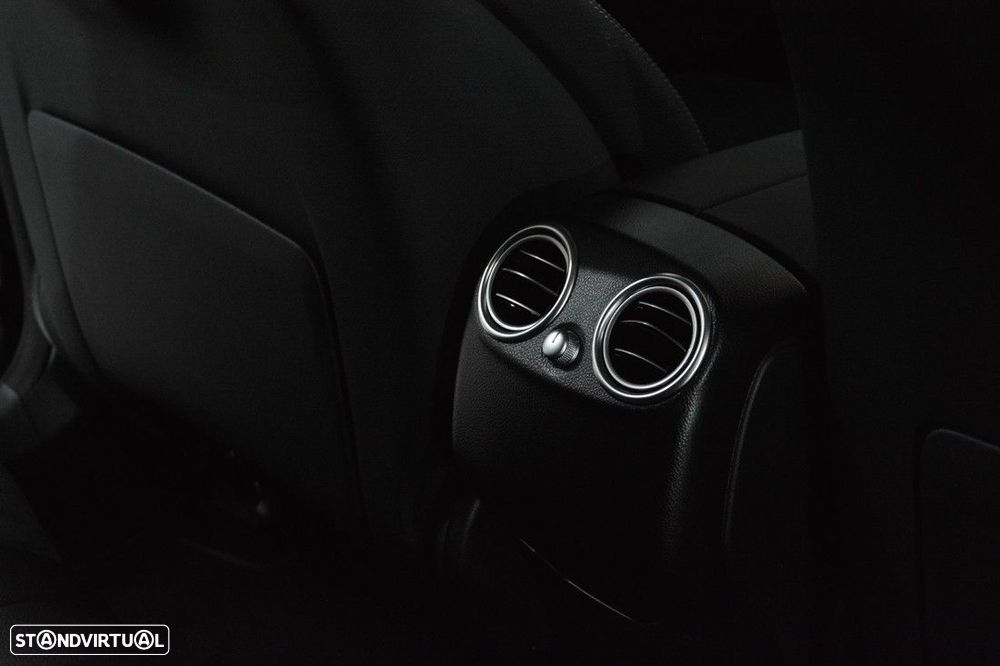 Mercedes-Benz GLC 300 de 4Matic - 25