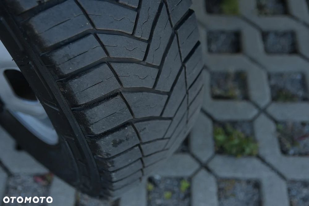 Iveco DAILY 50-180 * KONTENER Długość 6,1m 12epal* PRZEB 166 000km! * Salon Polska - 22