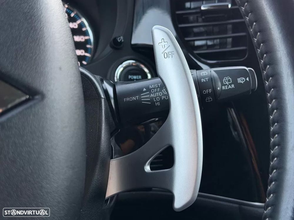 Mitsubishi Outlander 2.4 Instyle - 28