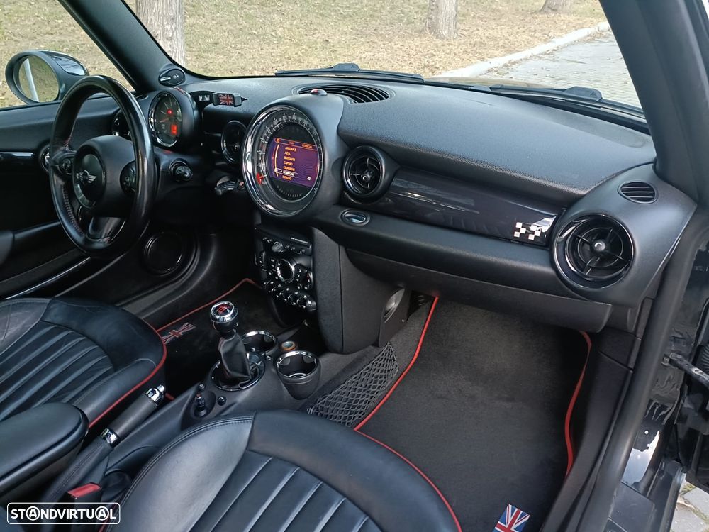 MINI Coupé John Cooper Works - 15