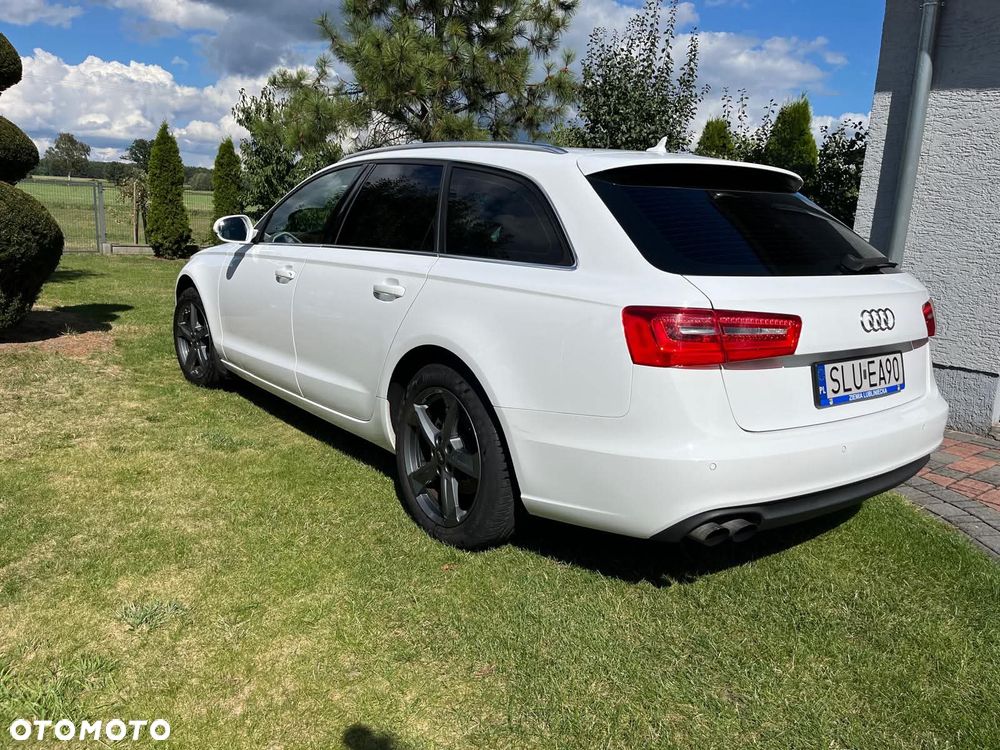 Audi A6 Avant 2011 photo 2