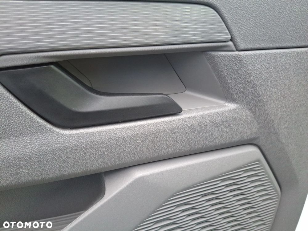Volkswagen Transporter - 24