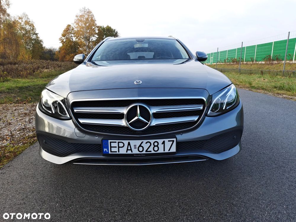 Mercedes-Benz Klasa E 220 d 9G-TRONIC Avantgarde - 3