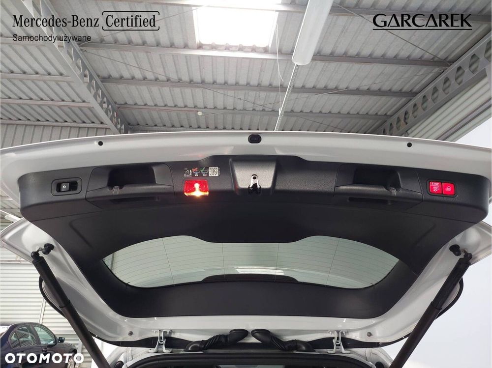 Mercedes-Benz GLB 200 d 4-Matic Progressive 8G-DCT - 15