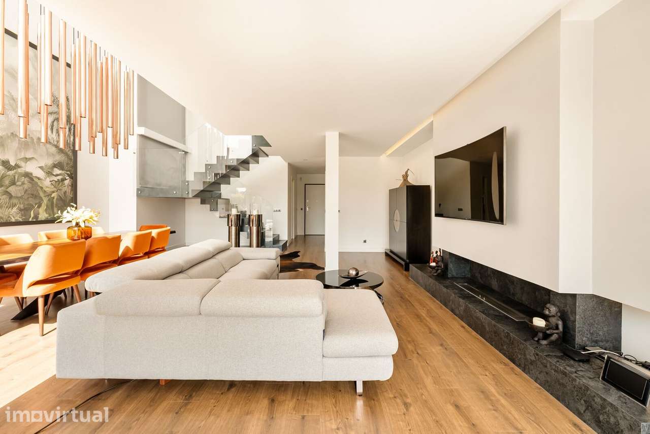 Moradia Isolada T3 + 1 com piscina, Aroeira, Almada - Grande imagem: 5/37