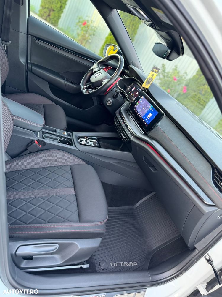Skoda Octavia RS 2.0 TSI DSG - 10