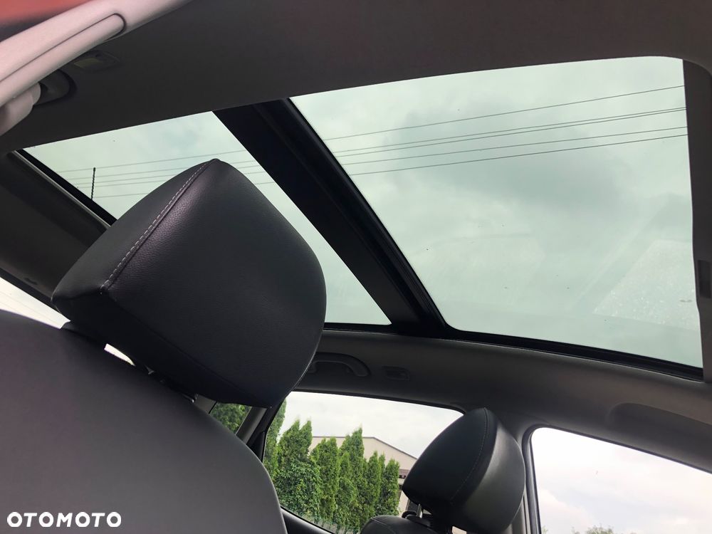 Kia Venga - 6