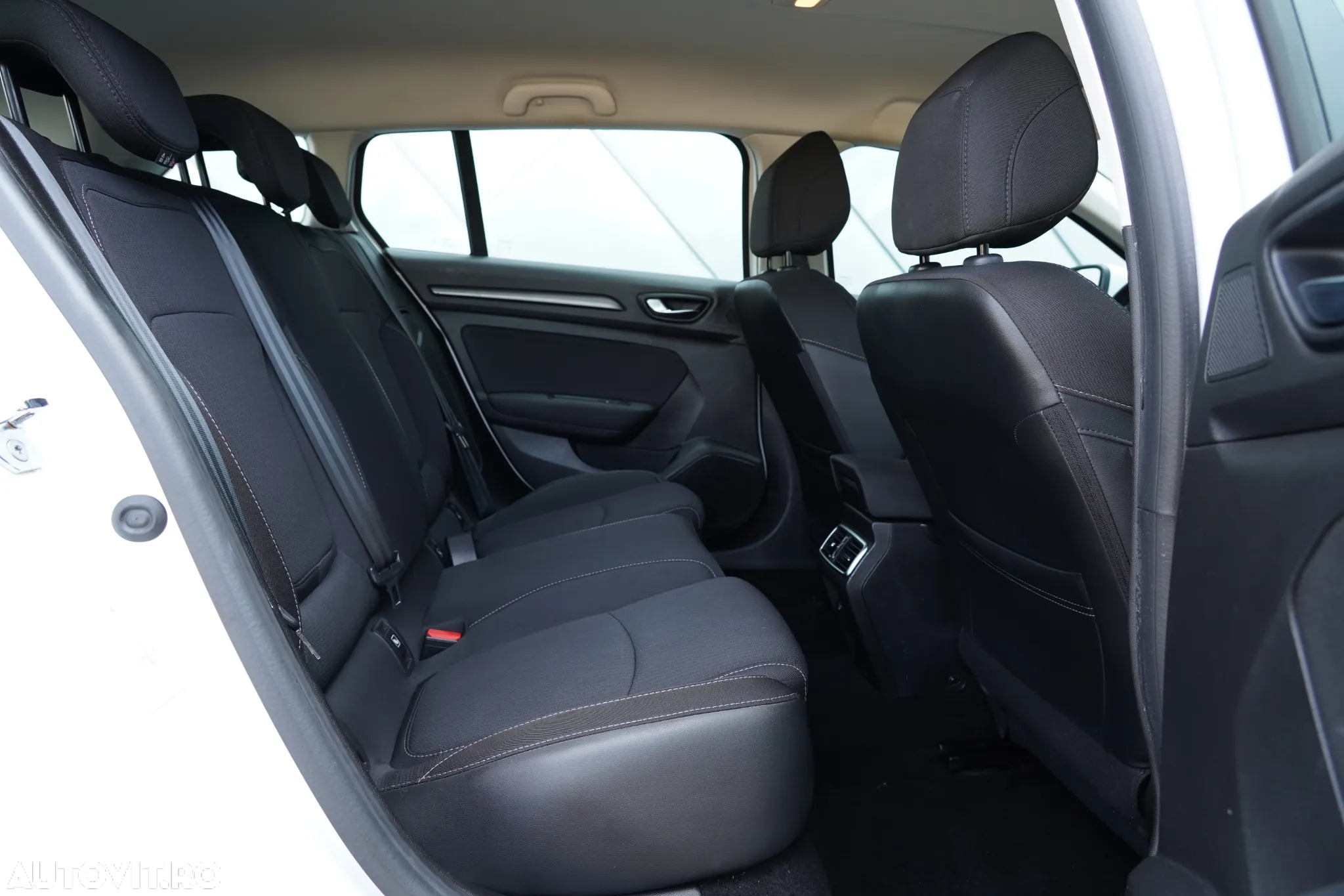 Renault Megane TCe EDC Intens - 15