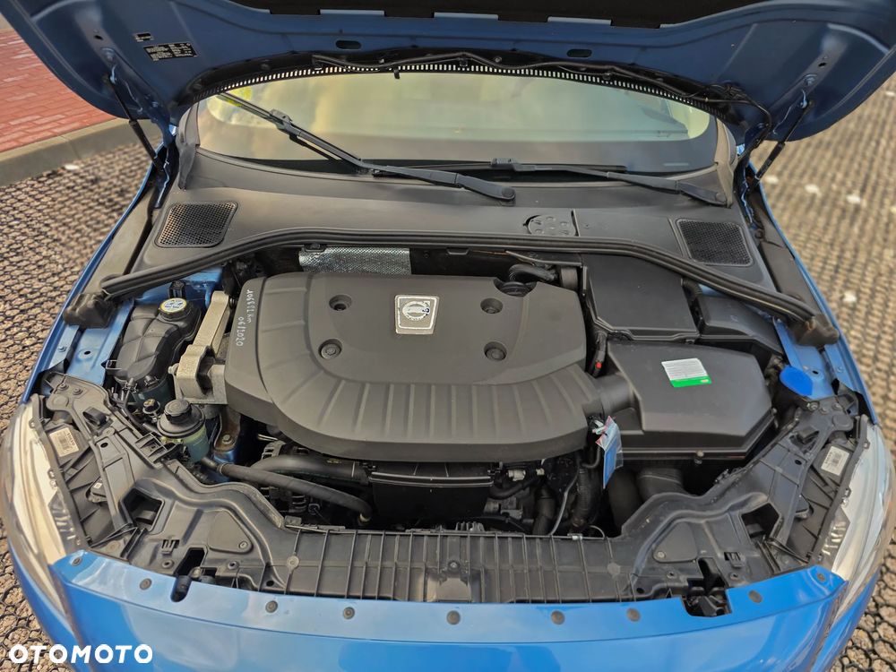 Volvo V60 D3 Summum - 16
