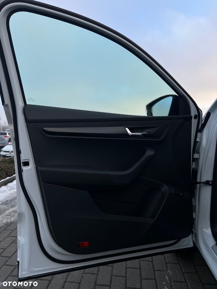 Skoda Karoq 1.5 TSI ACT Sportline DSG - 10