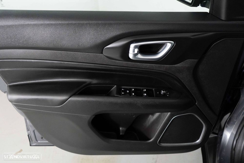 Jeep Compass 1.3 TG Limited - 23