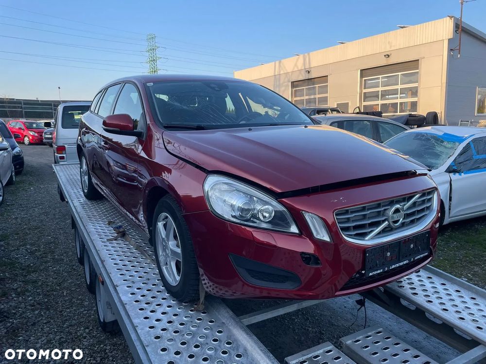 Volvo V60 D2 Momentum - 3