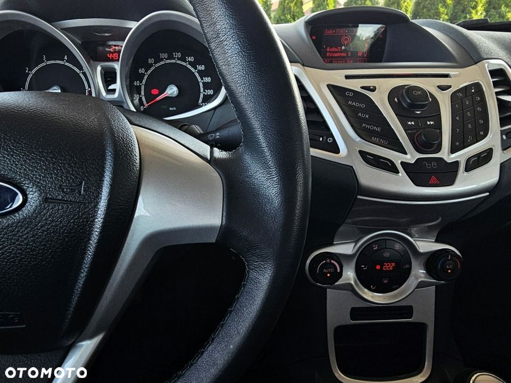 Ford Fiesta - 16