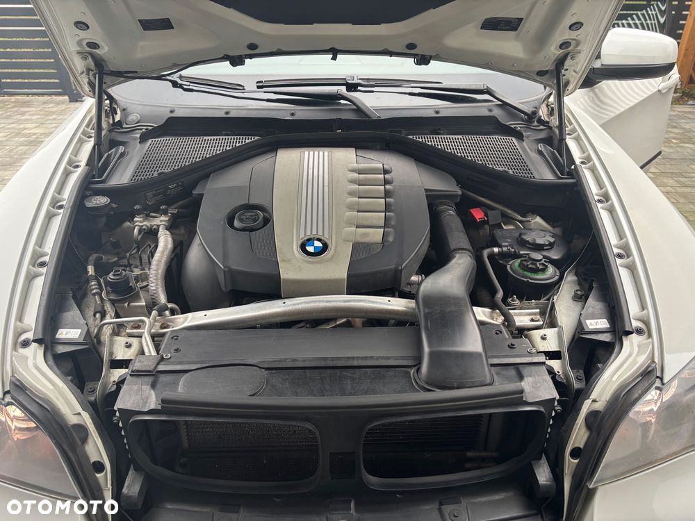 BMW X5 xDrive35d - 15