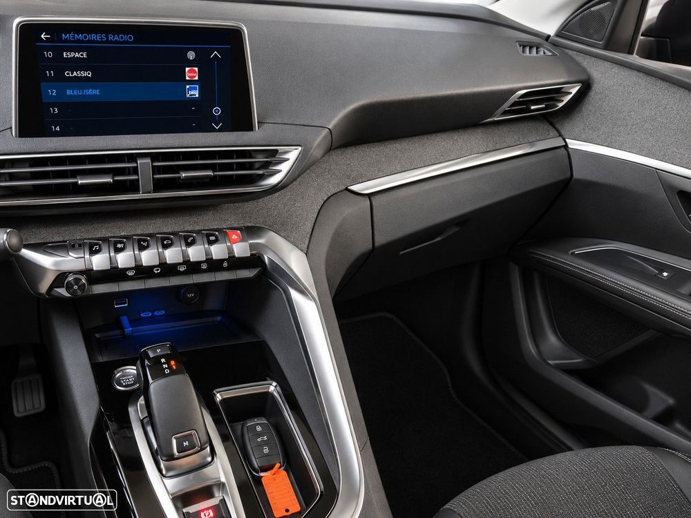 Peugeot 5008 1.2 PureTech Allure EAT8 - 11