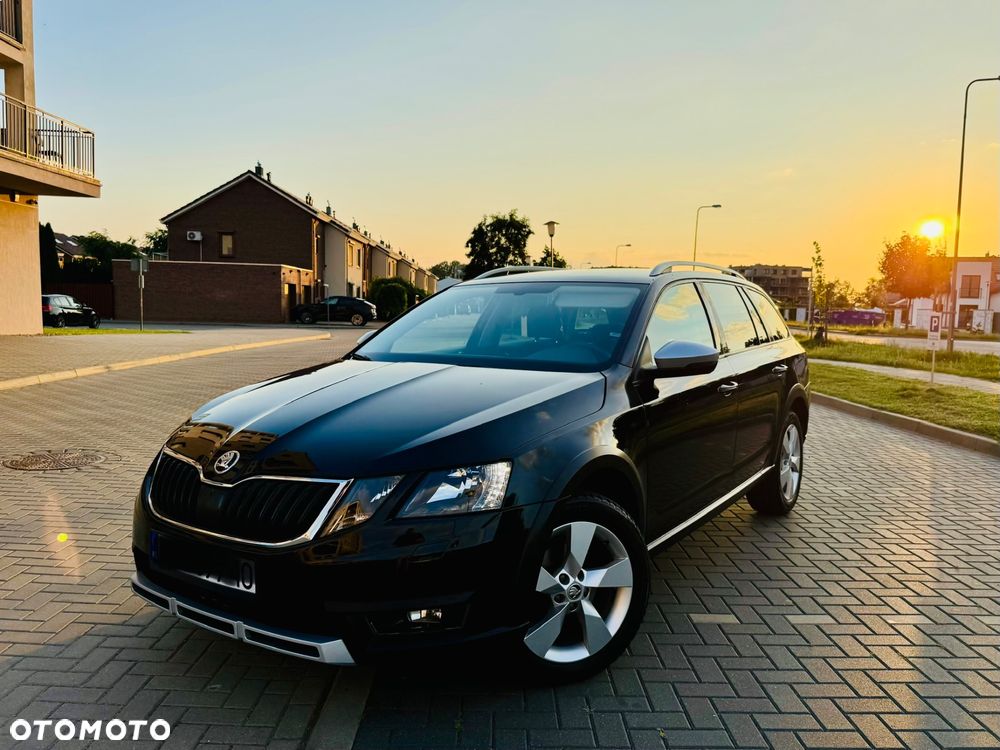 Skoda Octavia 2.0 TDI SCR 4x4 Ambition DSG - 1