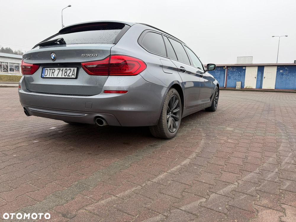 BMW Seria 5 530d xDrive Sport Line sport - 7