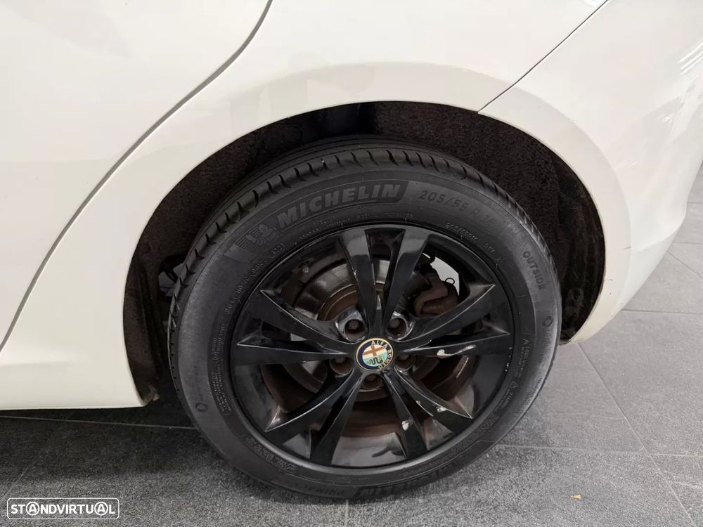 Alfa Romeo Giulietta 1.6 JTDM Exclusive - 7