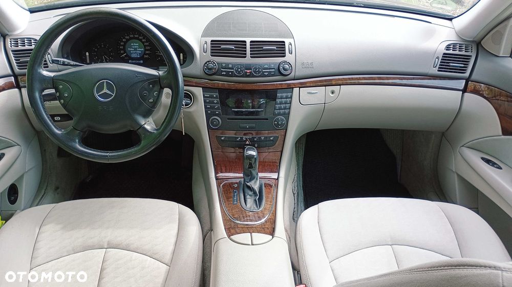 Mercedes-Benz Klasa E - 4
