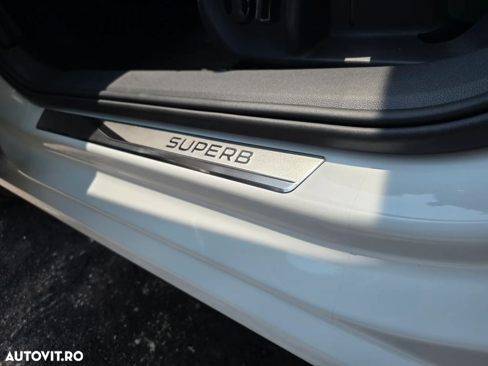 Skoda Superb 2.0 TDI 193 CP 4x4 DSG Selection - 36