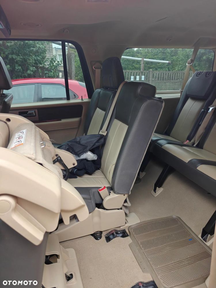 Ford Expedition - 17