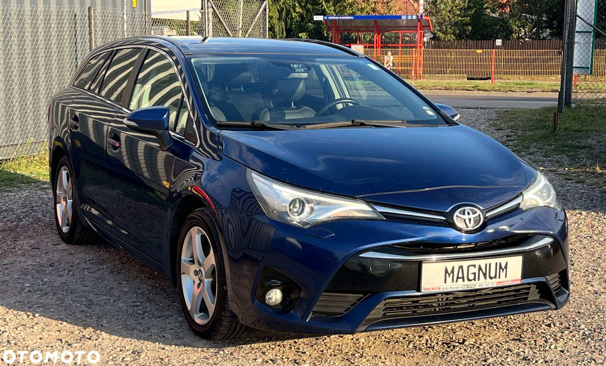 Toyota Avensis Touring Sports 2.0 D-4D Edition S+ - 35