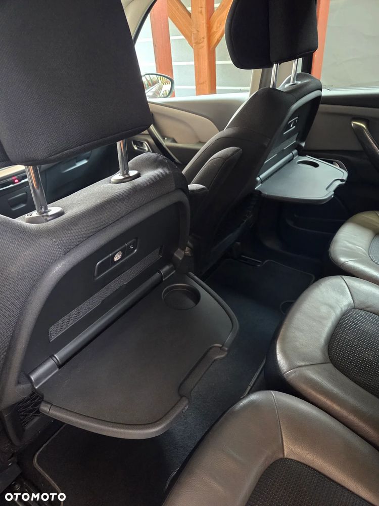 Citroën C4 Grand Picasso 1.6 THP Shine S&S EAT6 - 20