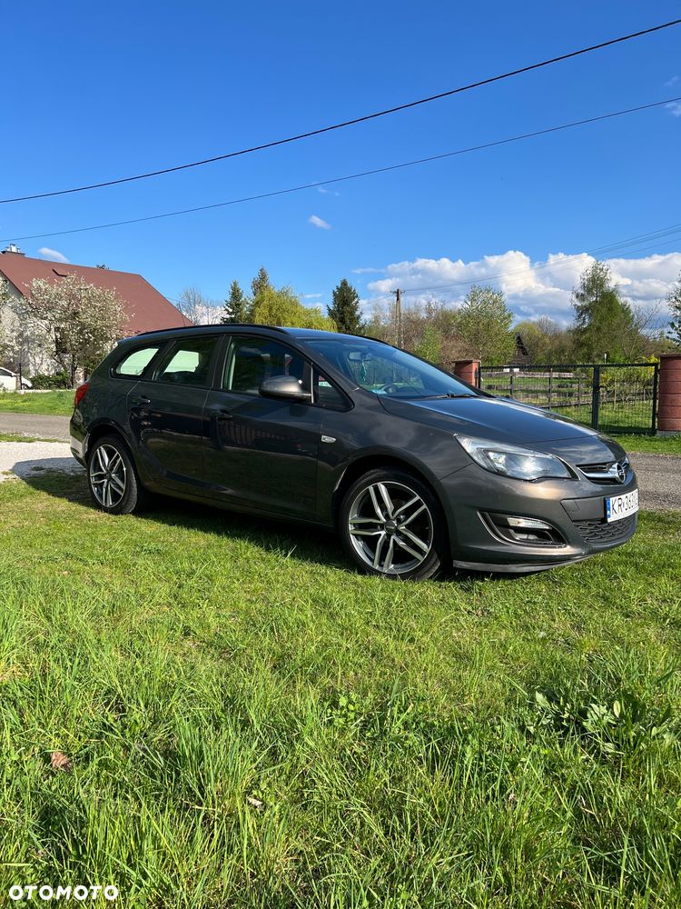 Opel Astra 1.6 - 9