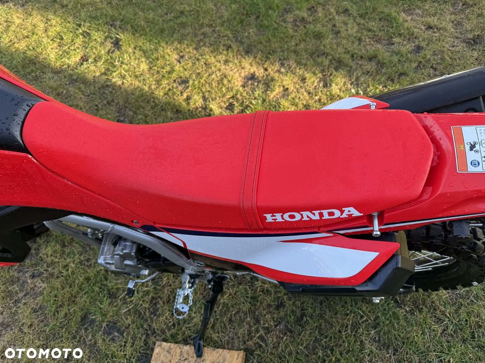 Honda CRF - 8